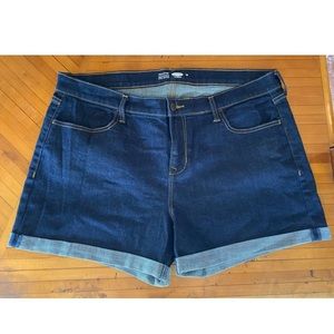 LAST CHANCE-Old Navy Semi Fitted Denim Shorts NWOT